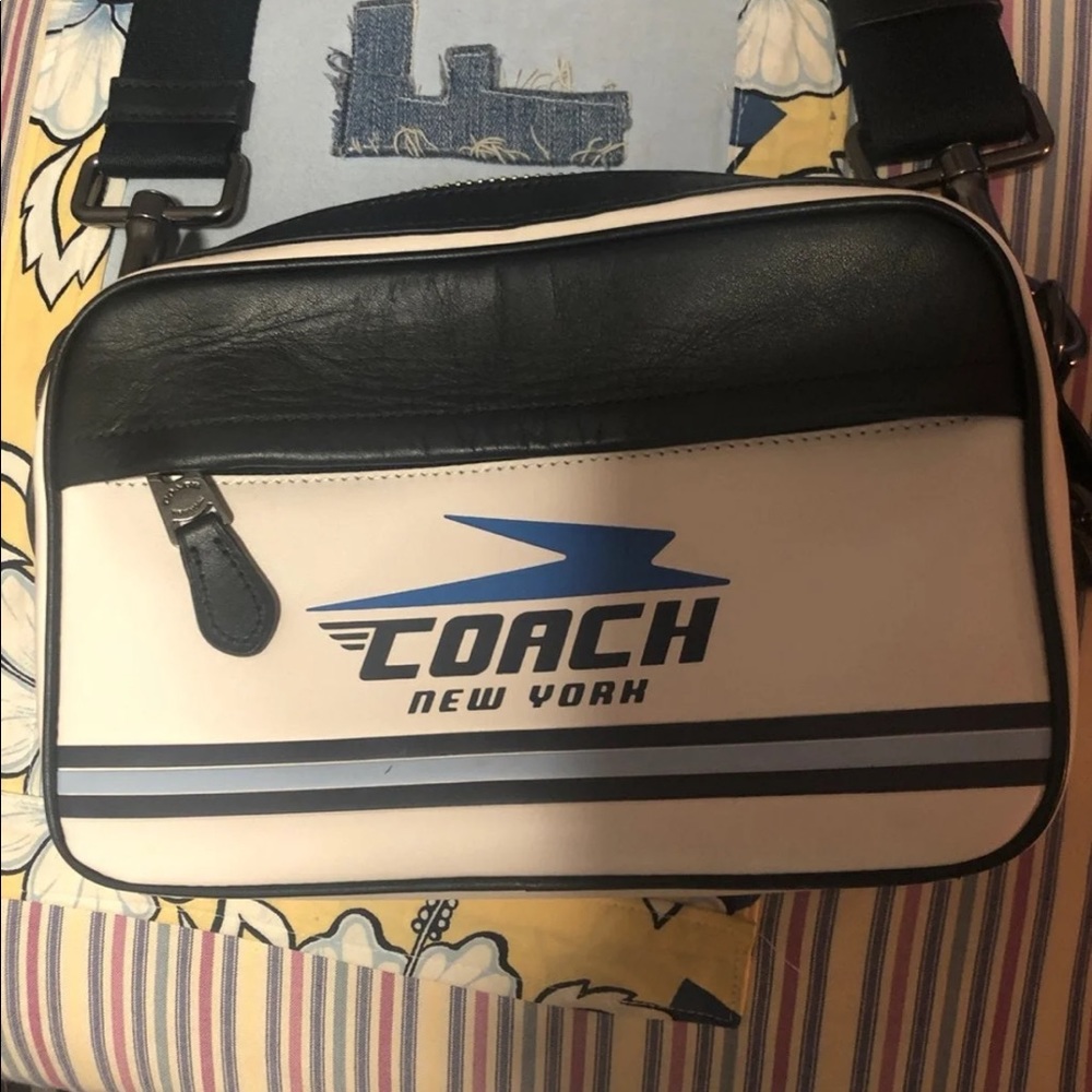 Coach shoulder bag crossbody